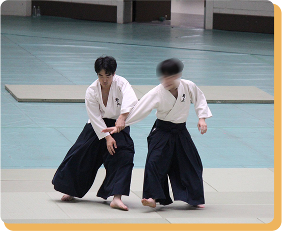 合気道の試合の写真